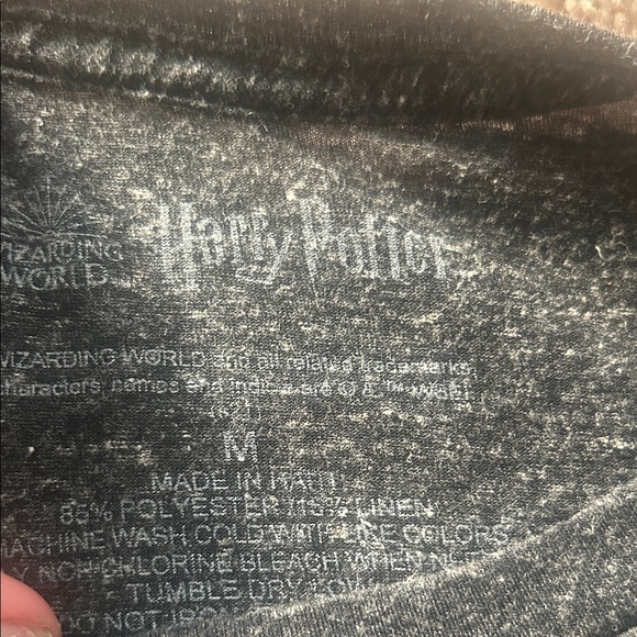 Harry Potter Hogwarts school of witchcraft and wizardry Graphic T-Shirt - Picture 3 of 4